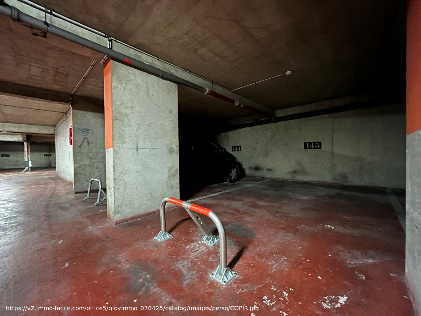 Place de parking de 12.55m²