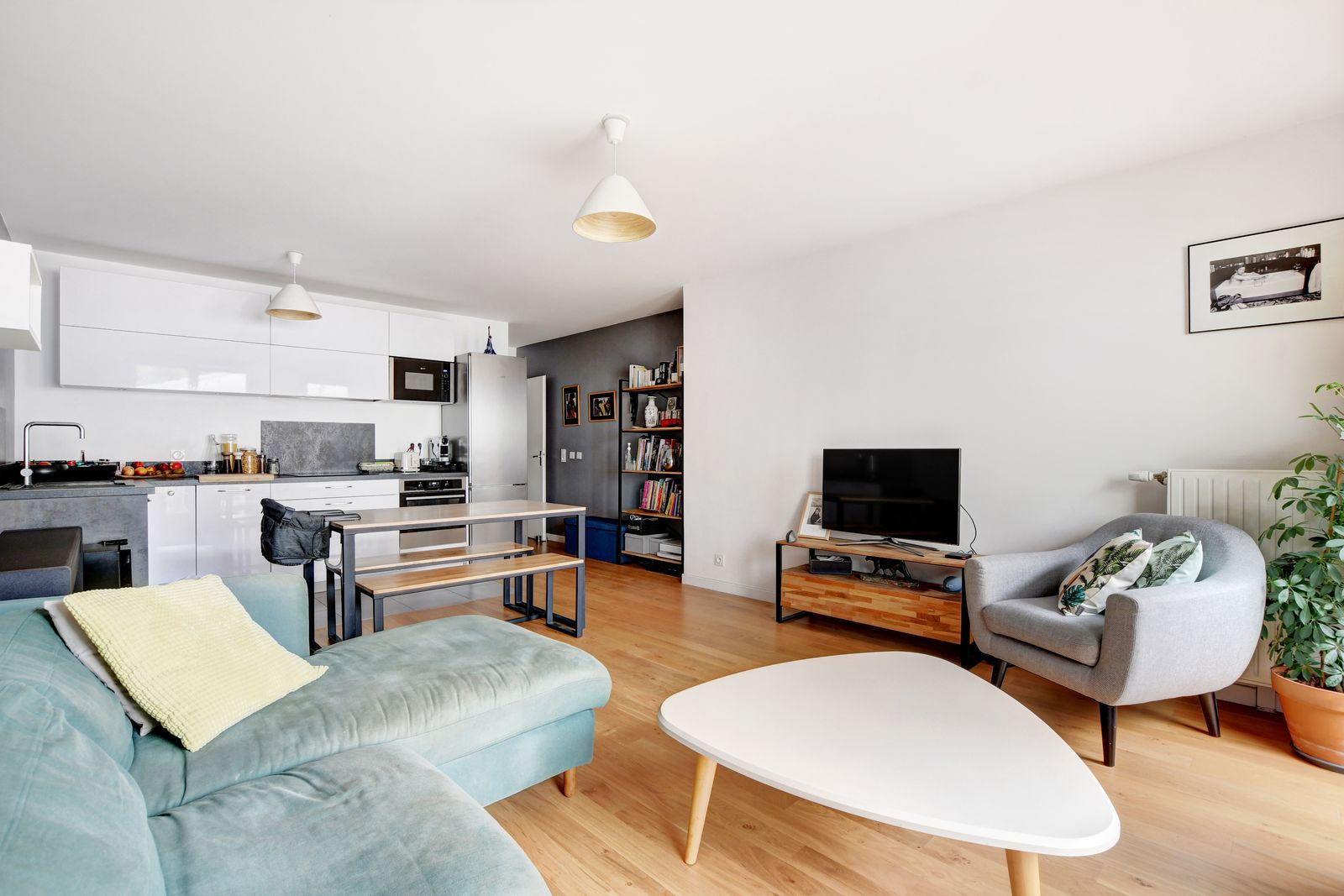 Paris 19 : Appartement 3 pièces avec balcon