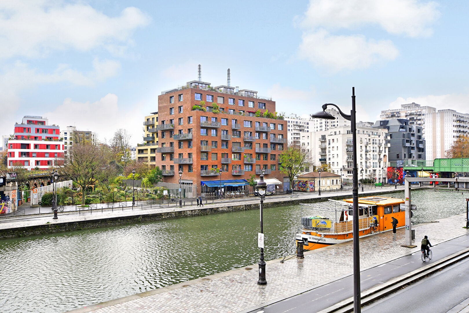 Paris 19 : Appartement 2 pièces avec balcon