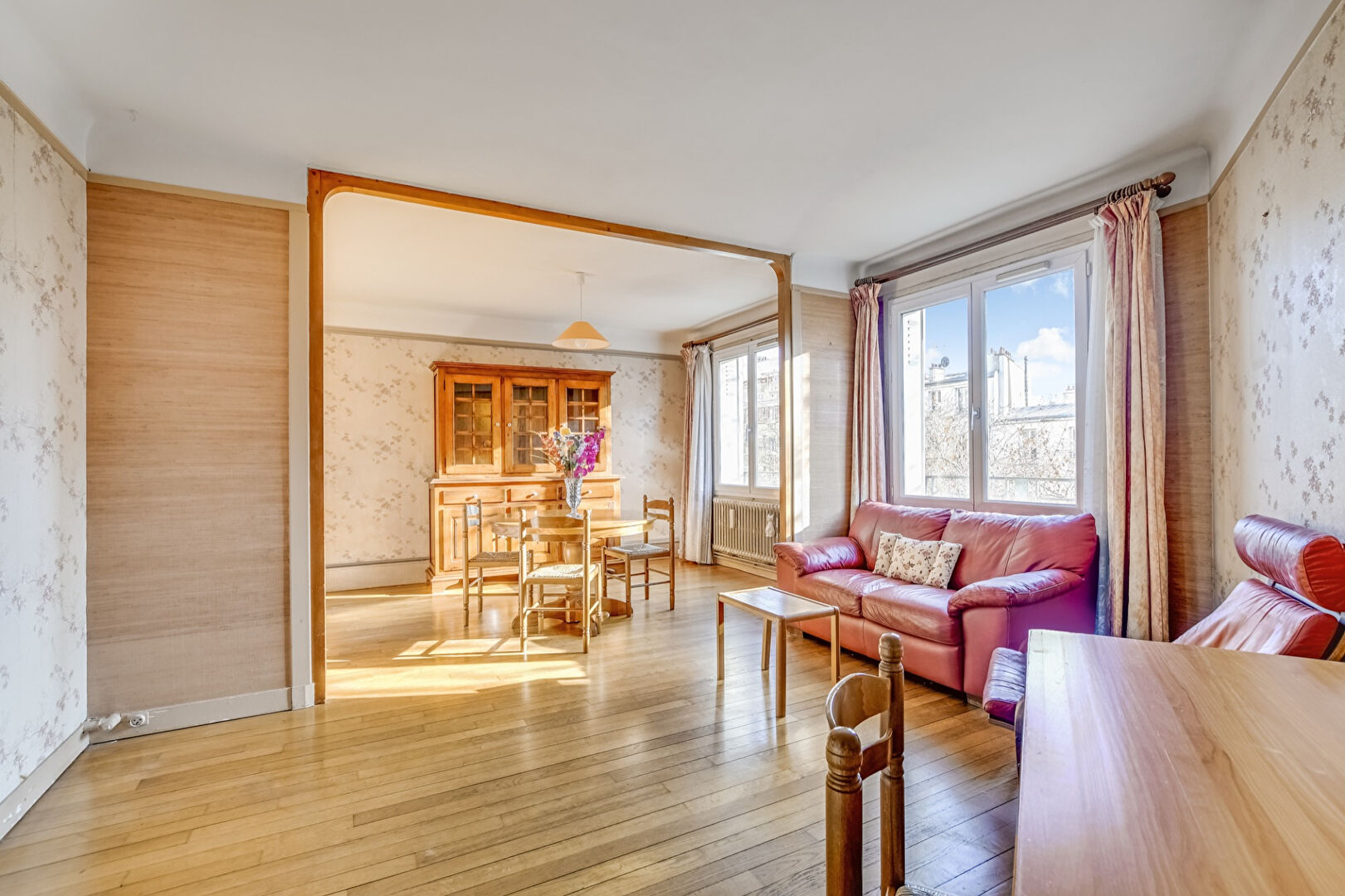 Paris 19 : Appartement 3 pièces traversant