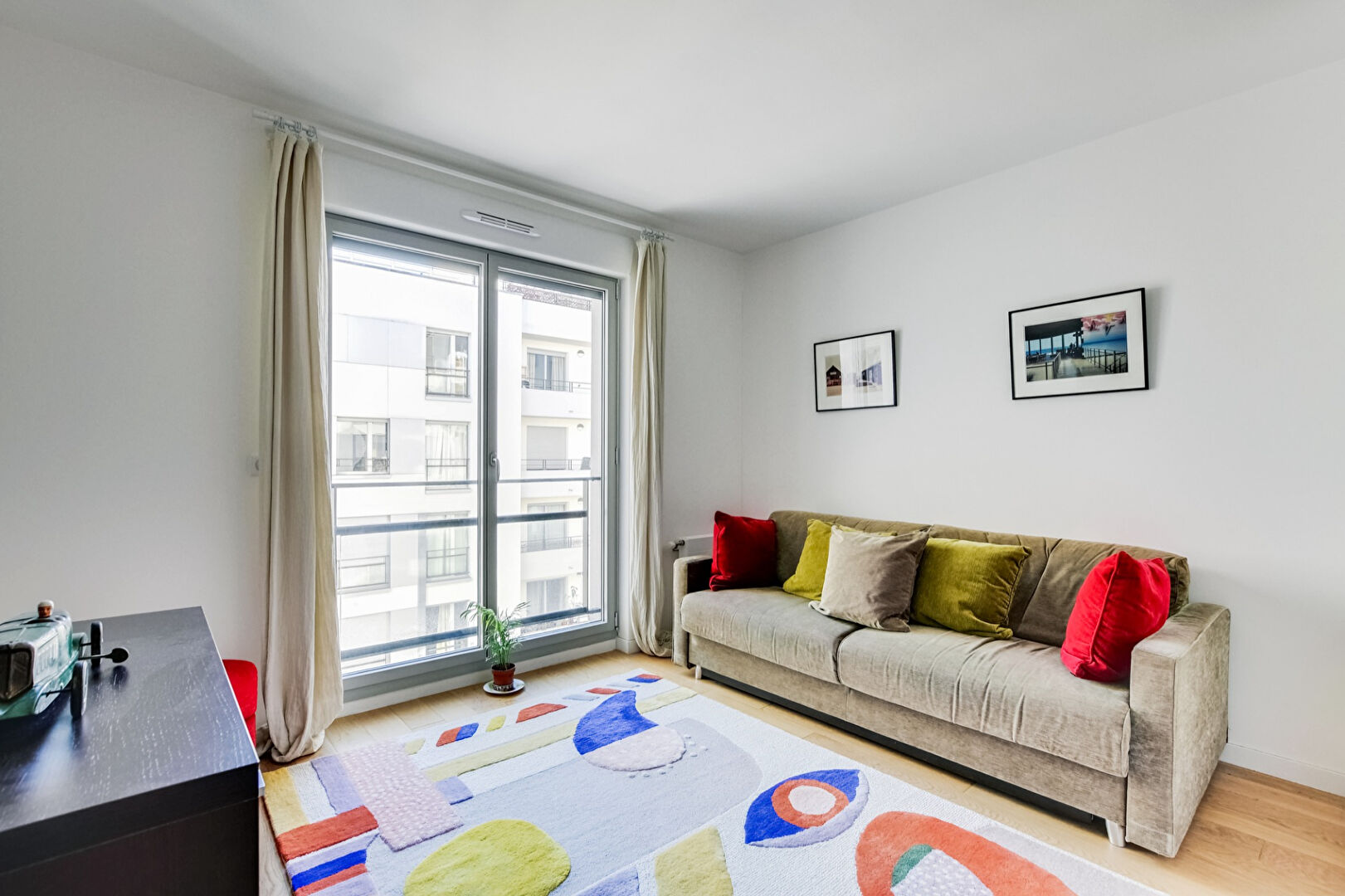 Paris 19 : Appartement 2 pièces en étage élevé