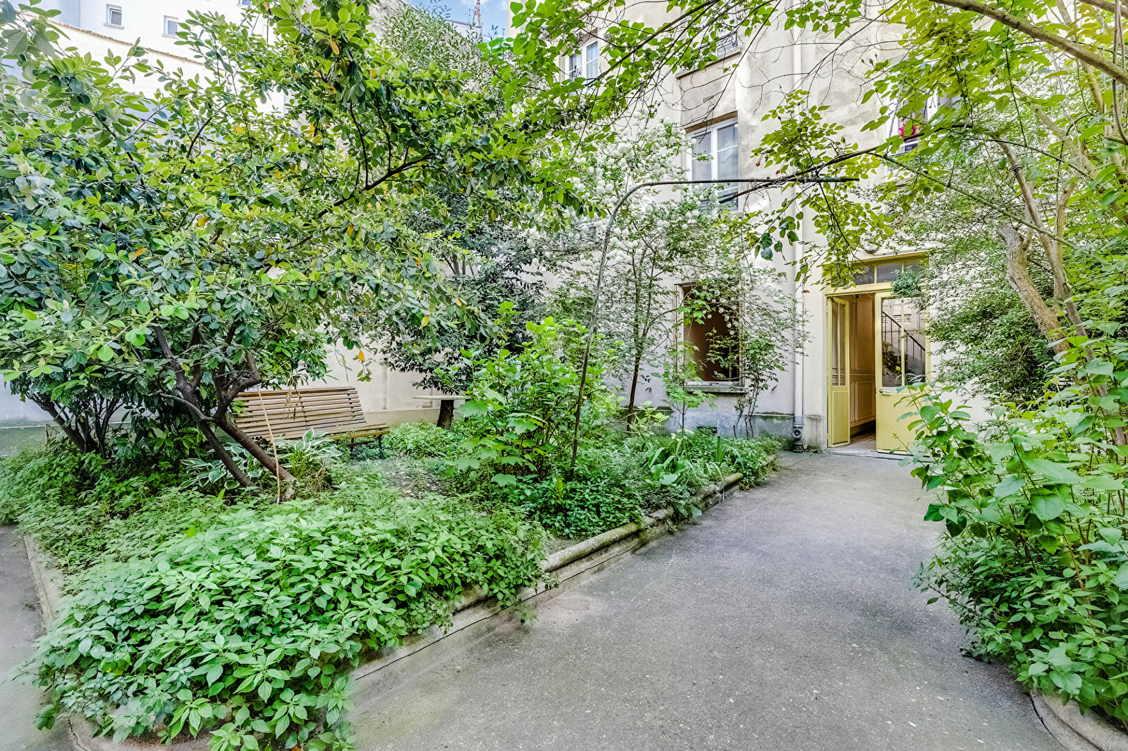 Paris 19 : Appartement 2 pièces à rénover