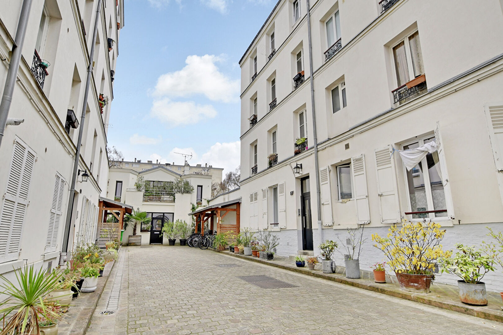 Paris 19 : Appartement 2 pièces en RDC