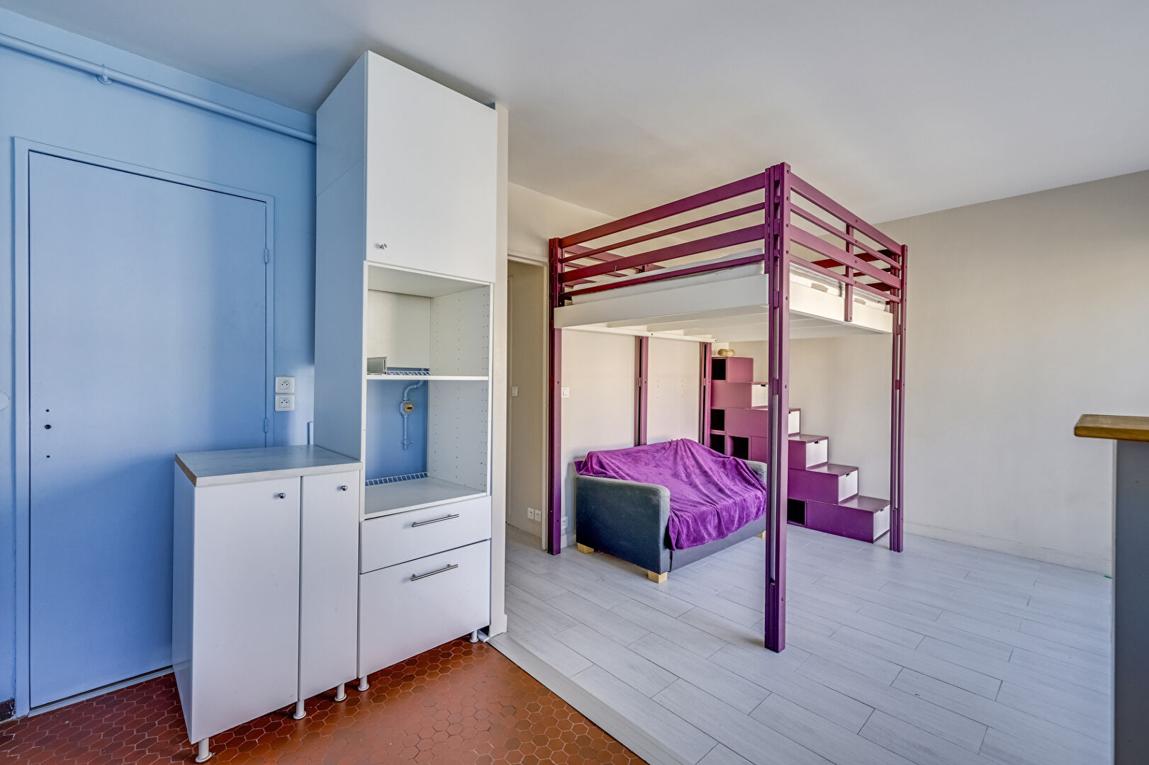 Paris 19 : Studio de 31m² en bon état intérieur