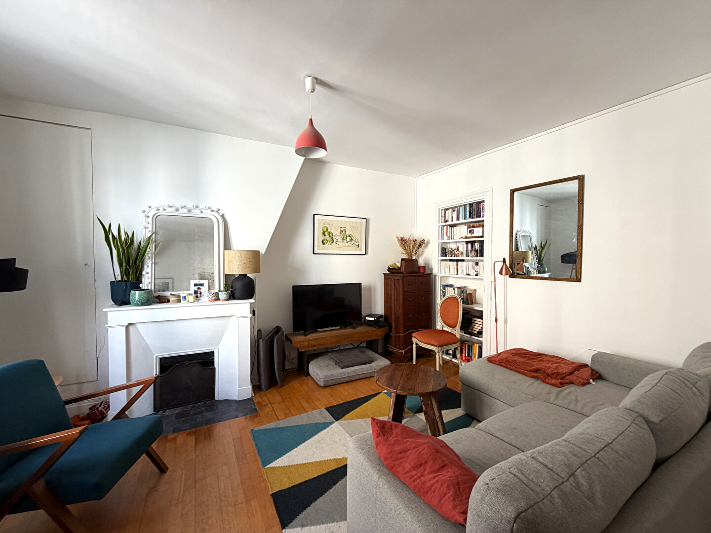 Paris 19 : Appartement 3 pièces de 76m² loué meublé