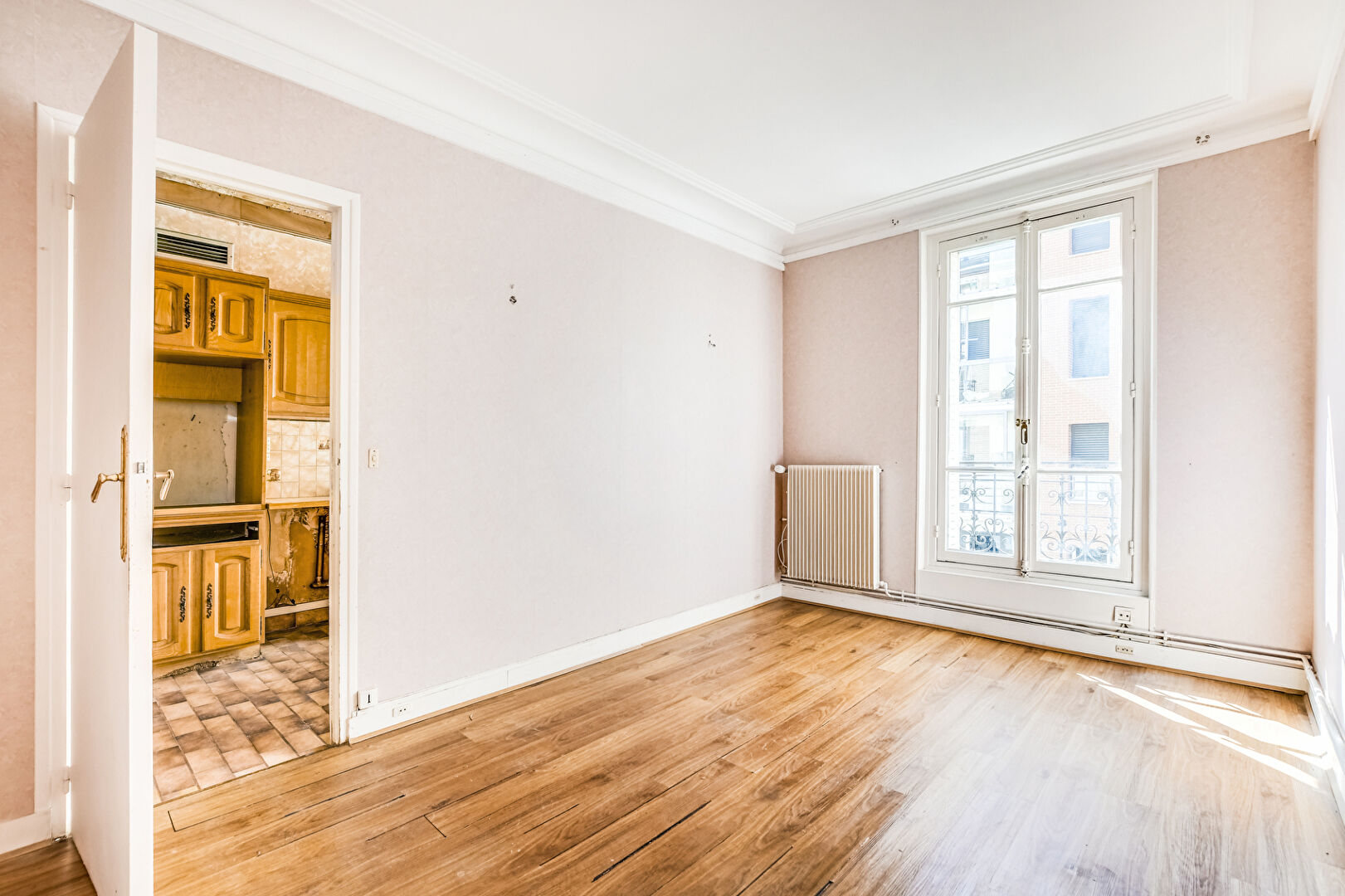 Paris 11 : Appartement 3 pièces à rénover