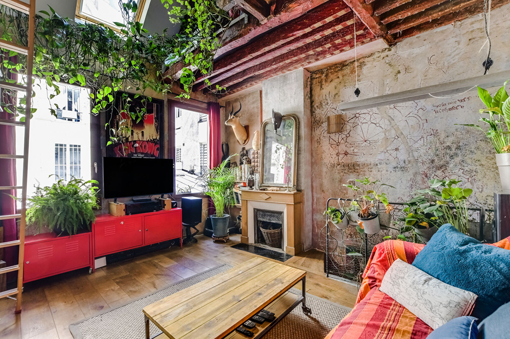 Paris 20 : Maison en copropriété de 58.95m² au sol